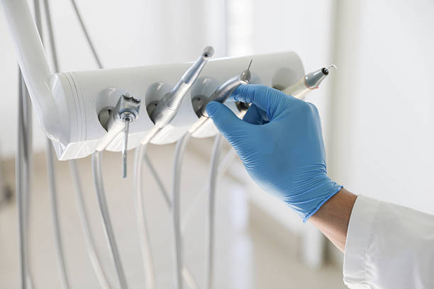 Professional Emergency Dentist technician working in Marion, OH